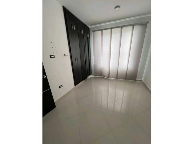 Casa de 4 alcobas en venta en Panamericano, Jamundí, 263 m² · foto 10 de 13