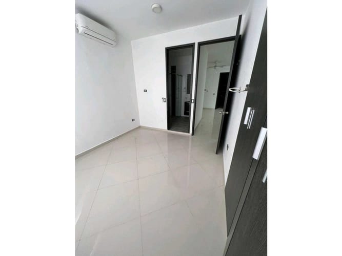 Casa de 4 alcobas en venta en Panamericano, Jamundí, 263 m² · foto 11 de 13