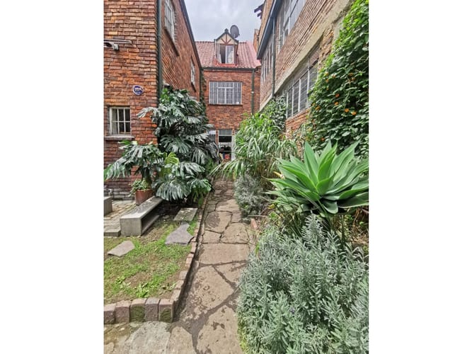 Casa en venta en Quinta Camacho, Bogotá · foto 4 de 23