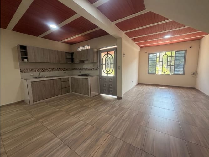 Casa de 3 alcobas en venta en Cn. San Marino, Jamundí, 155 m² · foto 2 de 24