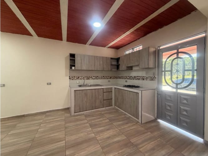 Casa de 3 alcobas en venta en Cn. San Marino, Jamundí, 155 m² · foto 3 de 24