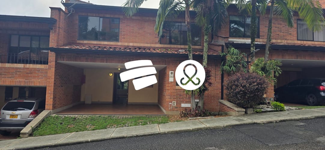 Casa de 3 alcobas en venta en Laureles, Medellín, 267 m² · foto 14 de 15