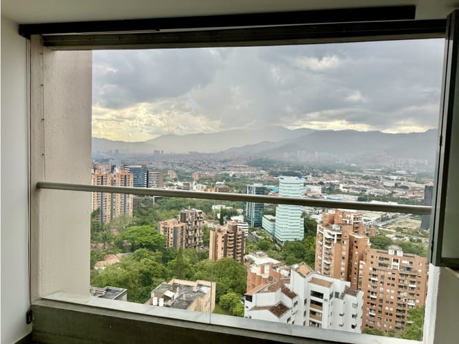 Apartamento de 3 alcobas en arriendo en Vía Las Palmas, Medellín, 102 m² · foto 21 de 24