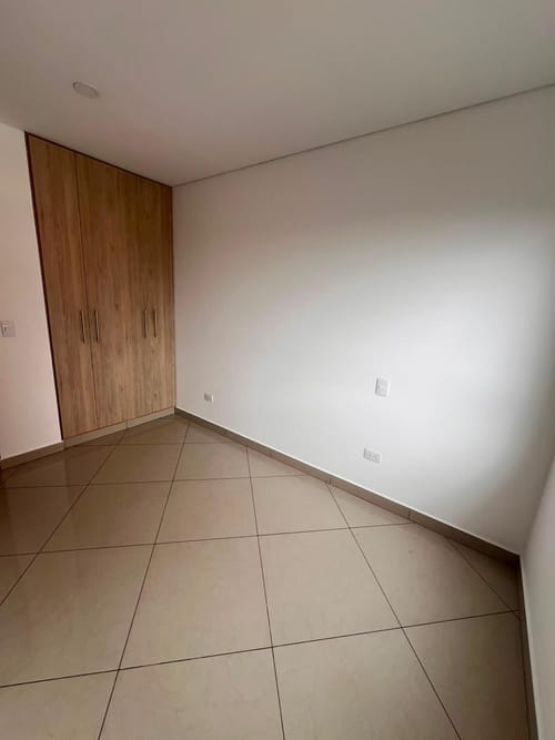 Apartamento de 2 alcobas en venta en Los Colegios, Rionegro, 100 m² · foto 3 de 11
