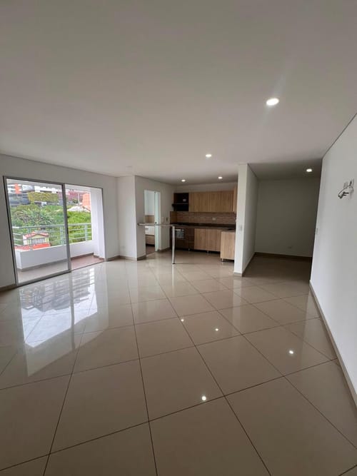 Apartamento de 2 alcobas en venta en Los Colegios, Rionegro, 100 m² · foto 6 de 11