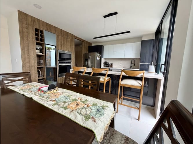 Casa de 4 alcobas en venta en La Morada, Jamundí, 239 m² · foto 4 de 24