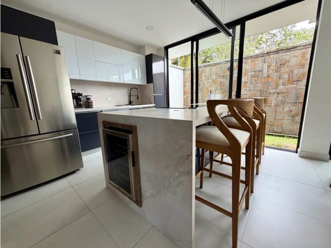 Casa de 4 alcobas en venta en La Morada, Jamundí, 239 m² · foto 5 de 24