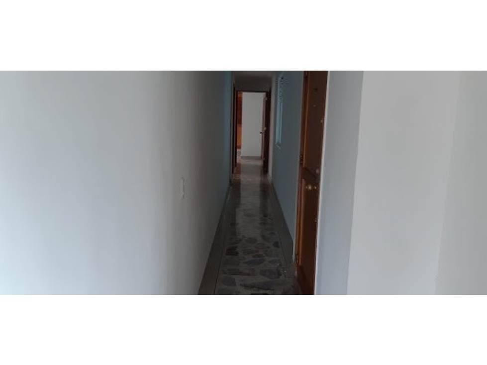 Apartaestudio en arriendo en El Portal, Envigado · foto 3 de 14