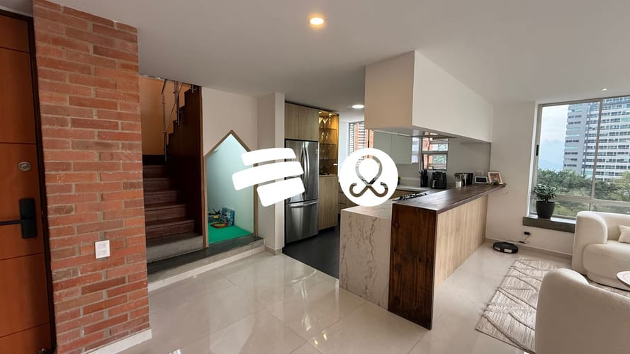 Apartamento de 3 alcobas en venta en Los Naranjos, Medellín, 170 m² · foto 2 de 17