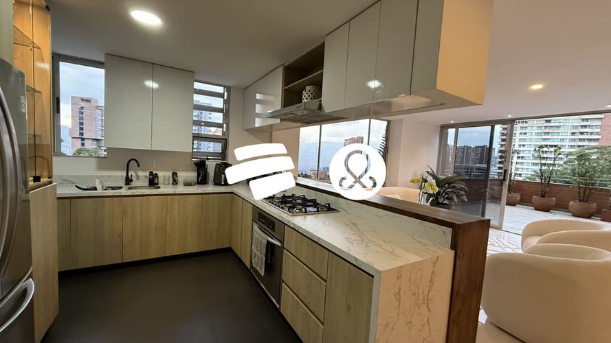 Apartamento de 3 alcobas en venta en Los Naranjos, Medellín, 170 m² · foto 3 de 17