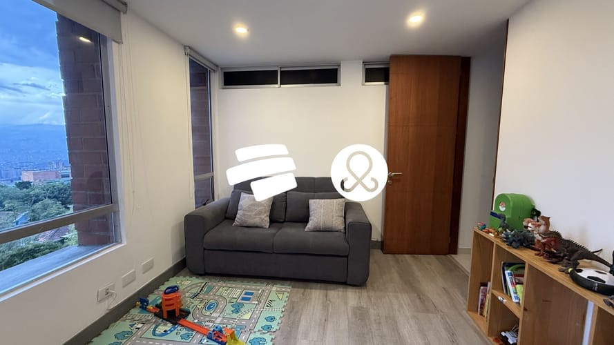 Apartamento de 3 alcobas en venta en Los Naranjos, Medellín, 170 m² · foto 13 de 17