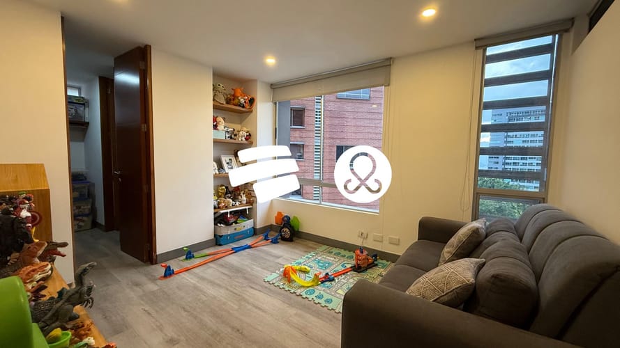 Apartamento de 3 alcobas en venta en Los Naranjos, Medellín, 170 m² · foto 14 de 17