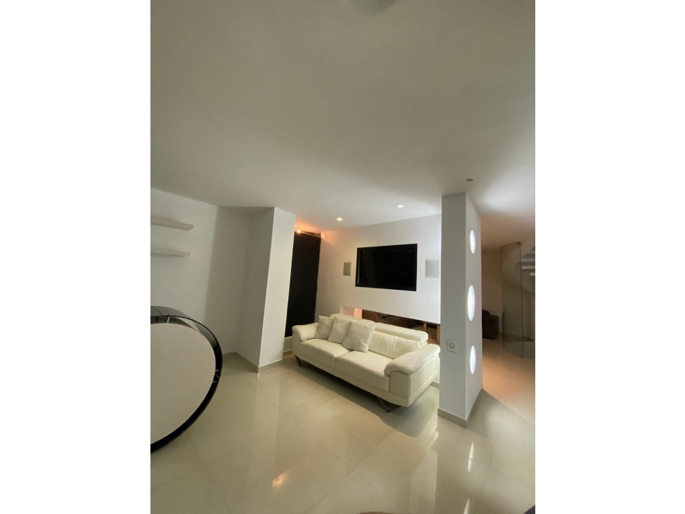 Casa en venta en Pinares, Pereira · foto 2 de 24