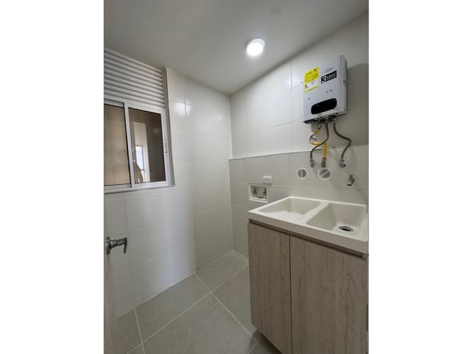 Apartamento de 2 alcobas en venta en Santa Isabel, Cali, 98 m² · foto 15 de 17