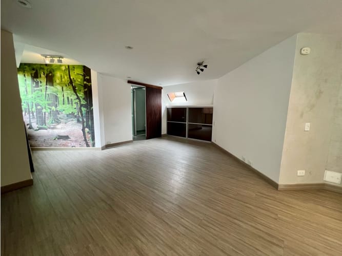 Apartamento de 3 alcobas en venta en Chicó Reservado, Bogotá, 255 m² · foto 3 de 15