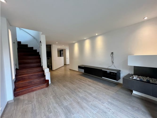 Apartamento de 3 alcobas en venta en Chicó Reservado, Bogotá, 255 m² · foto 5 de 15