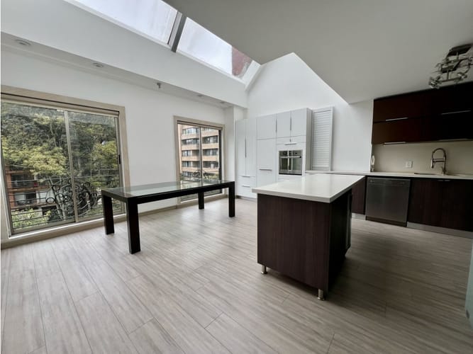 Apartamento de 3 alcobas en venta en Chicó Reservado, Bogotá, 255 m² · foto 11 de 15