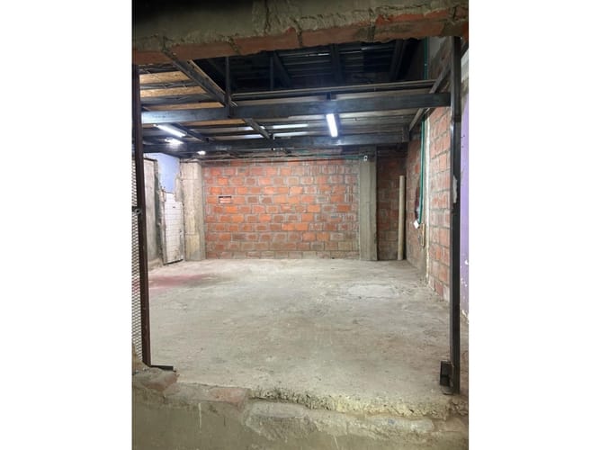Bodega en venta en Granada, Cali, 895 m² · foto 6 de 9