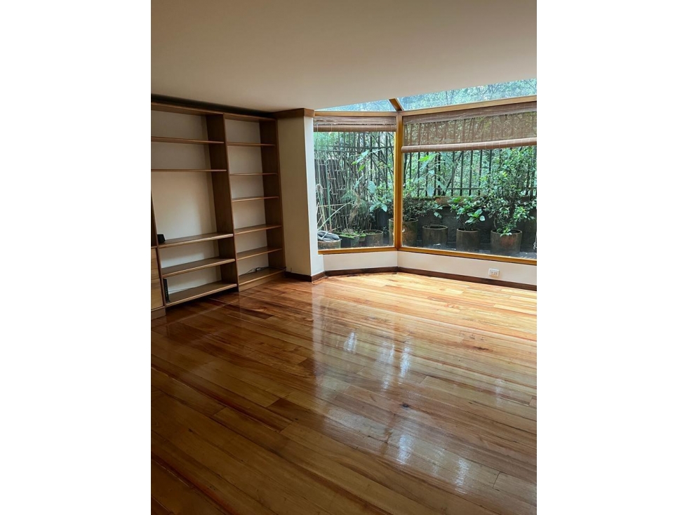 Apartamento en venta en Los Rosales, Bogotá · foto 9 de 18