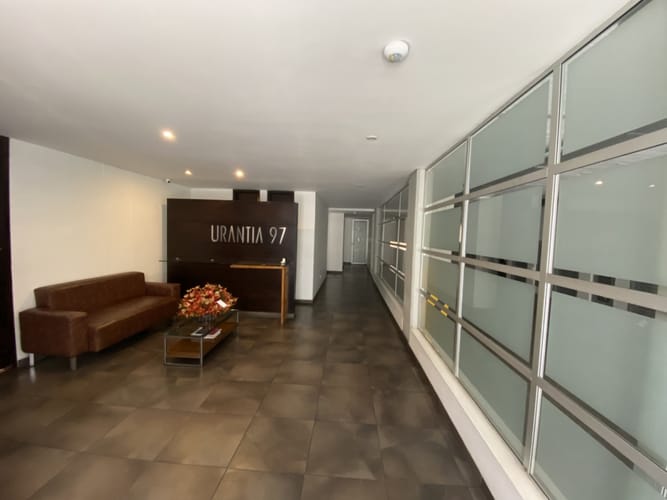 Apartaestudio en venta en Chico Norte, Bogotá, 49 m² · foto 13 de 17