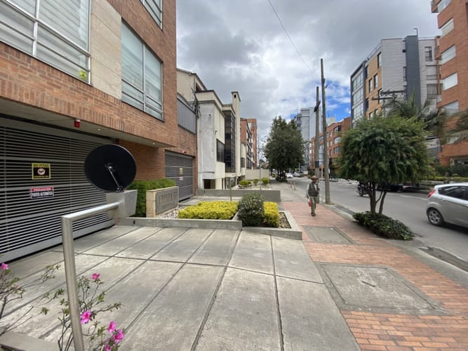 Apartaestudio en venta en Chico Norte, Bogotá, 49 m² · foto 15 de 17