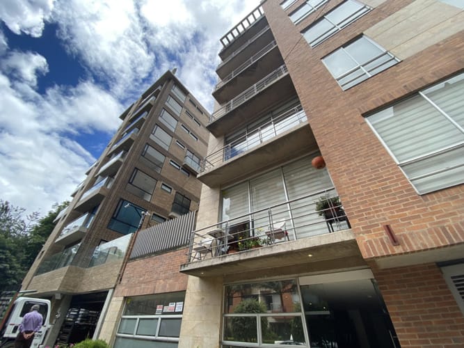 Apartaestudio en venta en Chico Norte, Bogotá, 49 m² · foto 16 de 17