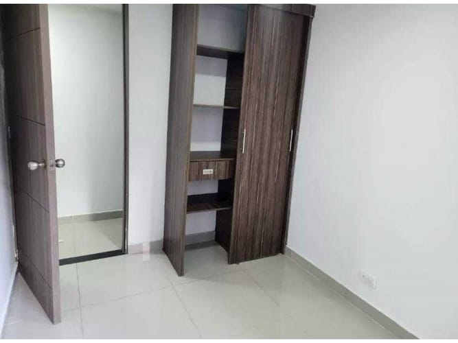 Apartamento de 3 alcobas en venta en Bellavista, Bello, 63 m² · foto 10 de 15