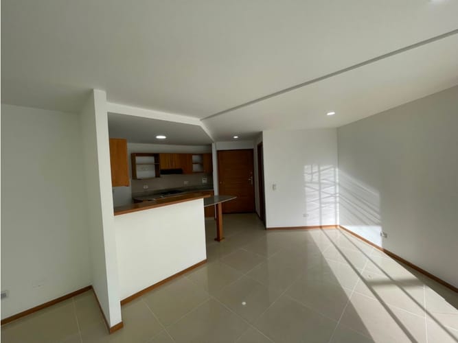 Apartamento de 3 alcobas en arriendo en Aves Maria, Sabaneta, 113 m² · foto 4 de 21