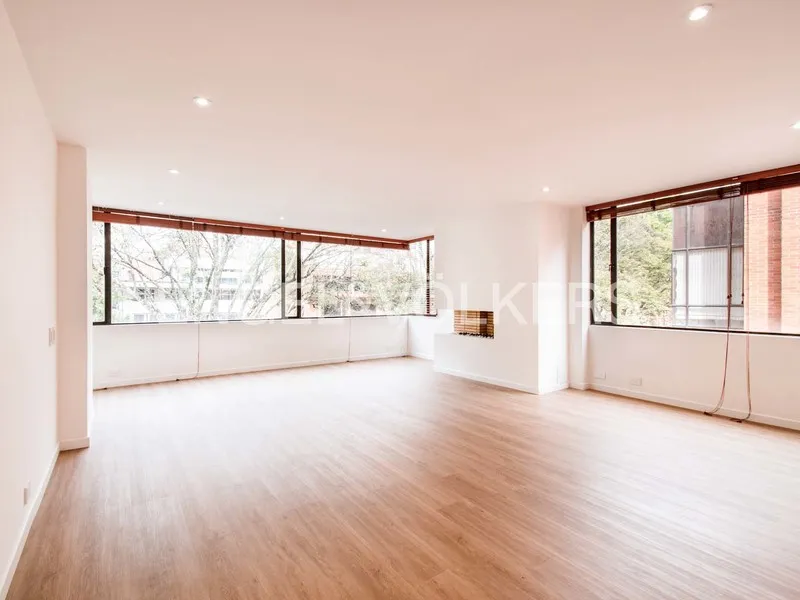 Apartamento en venta en Chico Norte, Bogotá · foto 2 de 14
