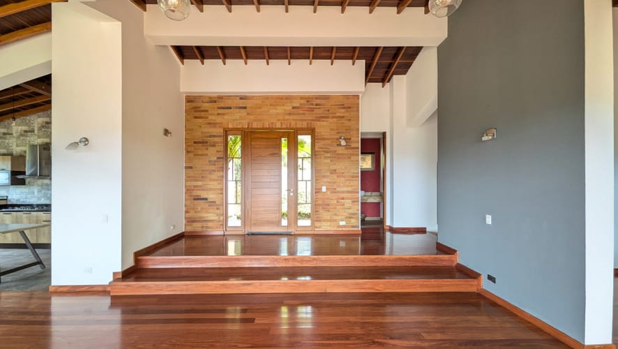 Casa de 3 alcobas en venta en Montana, Sopó, 370 m² · foto 2 de 24
