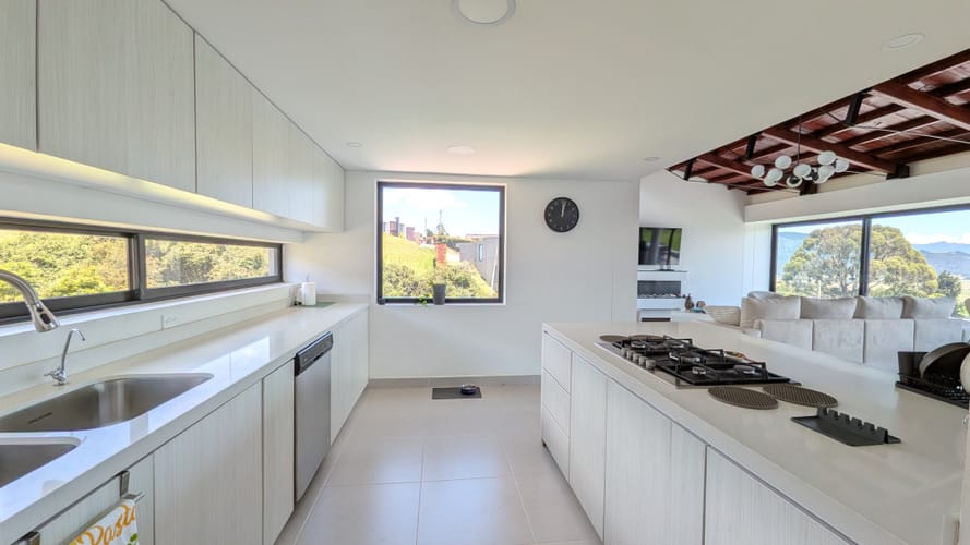 Casa de 4 alcobas en venta en Aposentos Parte Alta, Sopó, 498 m² · foto 7 de 24