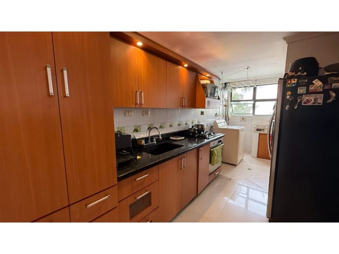 Apartamento de 4 alcobas en venta en La Florida, Medellín, 145 m² · foto 4 de 10