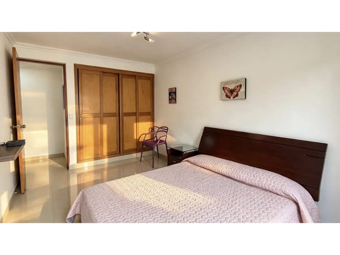 Apartamento de 4 alcobas en venta en La Florida, Medellín, 145 m² · foto 6 de 10