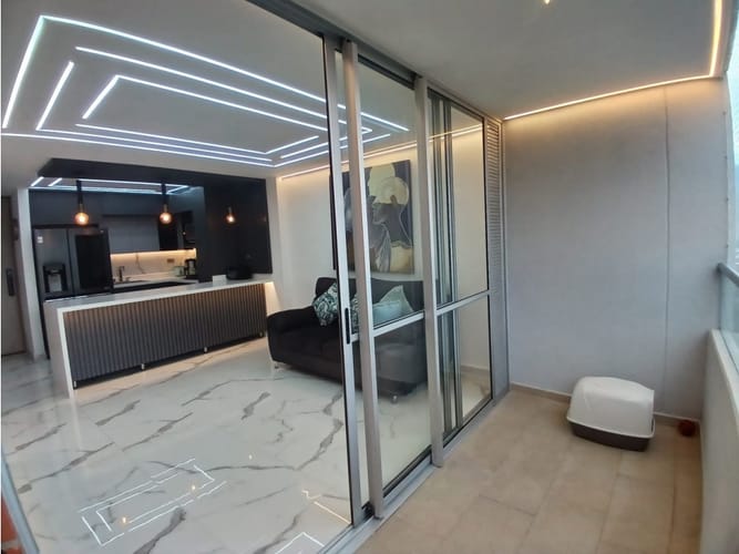 Apartamento en venta en Rodeo Alto, Medellín · foto 3 de 24