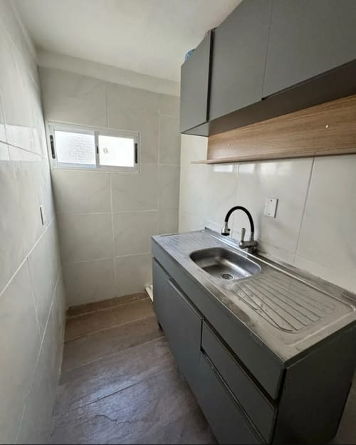 Alquiler Apartamento De 2 Dormitorios Balcón En La Comercial · Foto 7