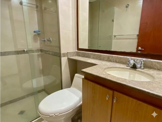 Apartamento de 3 alcobas en venta en Transversal Inferior, Medellín, 75 m² · foto 10 de 19