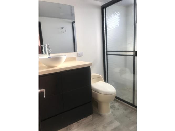 Apartamento de 4 alcobas en venta en Estoril, Bogotá, 162 m² · foto 2 de 14