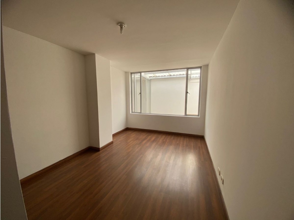 Apartamento en venta en Santa Barbara, Bogotá · foto 8 de 19