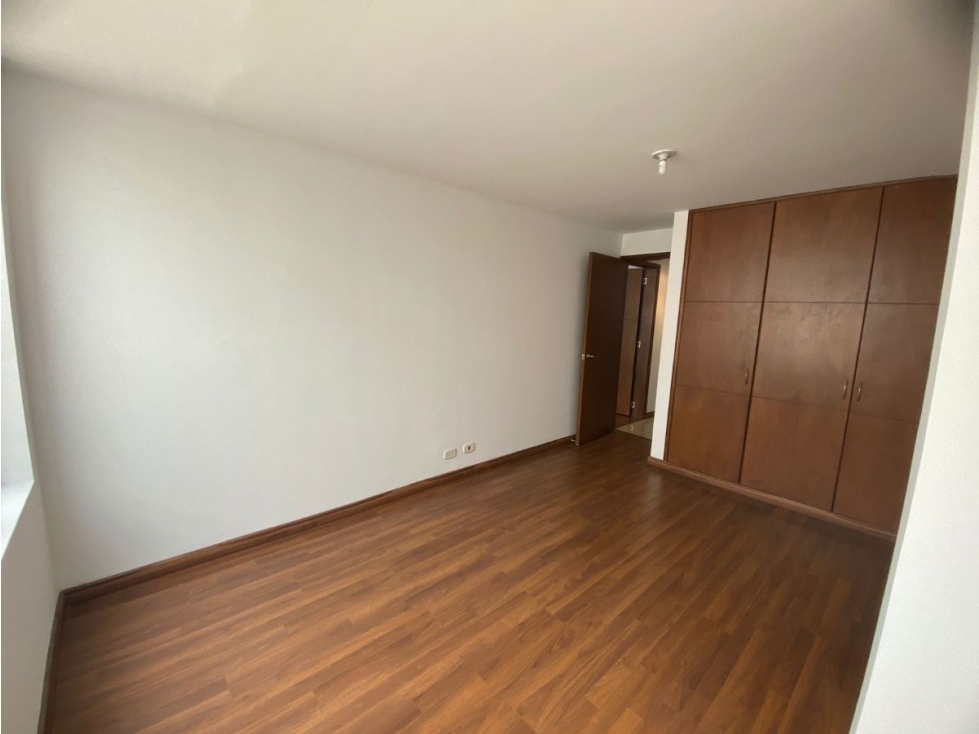 Apartamento en venta en Santa Barbara, Bogotá · foto 10 de 19
