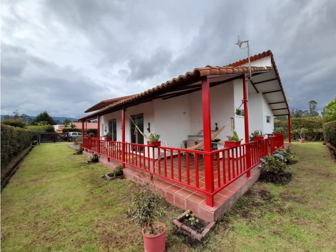 Casa de 3 alcobas en venta en El Porvenir, Tocancipá, 270 m² · foto 4 de 24