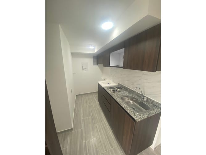 Apartaestudio en venta en El Redil, Bogotá, 35 m² · foto 6 de 17