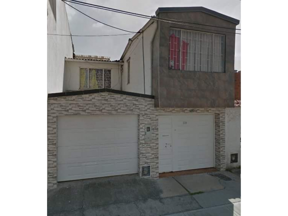 Casa en venta en Castilla, Bogotá · foto 3 de 11