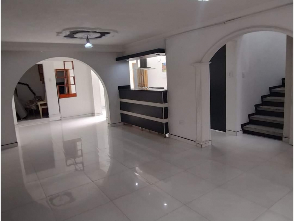 Casa en venta en Castilla, Bogotá · foto 4 de 11