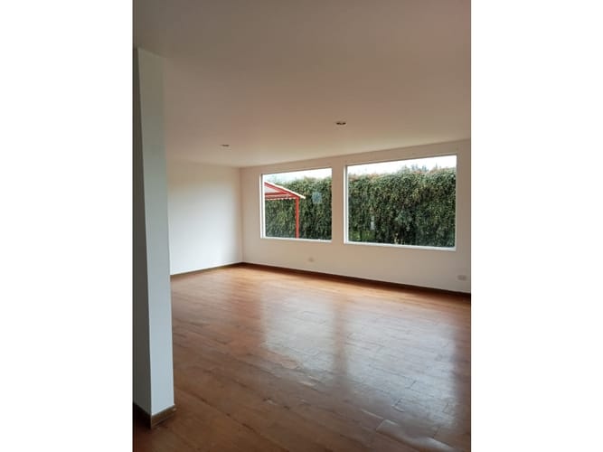 Casa de 4 alcobas en arriendo en El Porvenir, Tocancipá, 250 m² · foto 9 de 15
