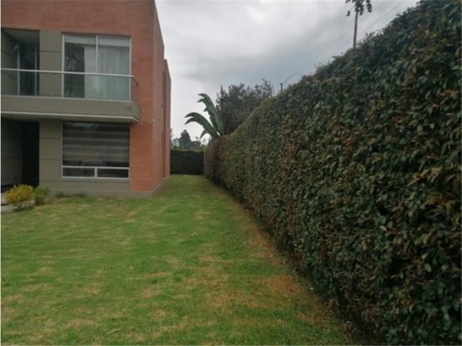Casa de 4 alcobas en arriendo en Tiquiza, Chía, 260 m² · foto 11 de 21