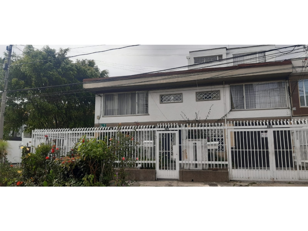 Casa en venta en Barrios Unidos, Bogotá · foto 3 de 14