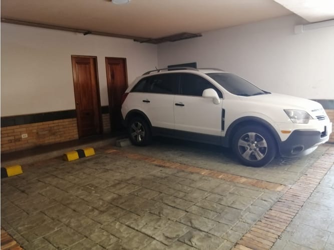 Apartamento de 3 alcobas en venta en Santa Barbara, Bogotá, 330 m² · foto 5 de 21