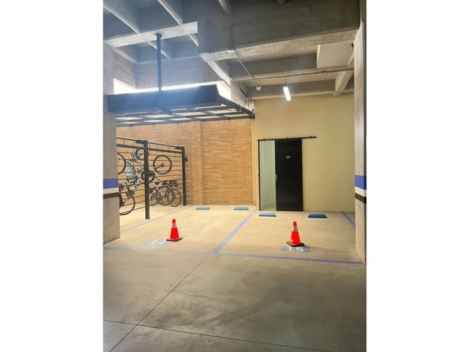Apartamento de 3 alcobas en venta en San Patricio, Bogotá, 147 m² · foto 10 de 16