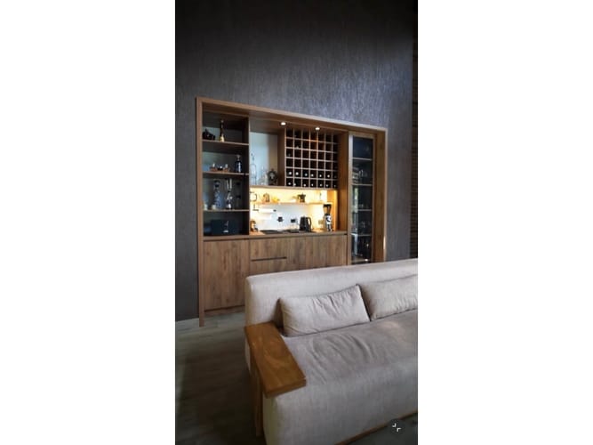 Casa de 3 alcobas en venta en La Candelaria, Medellín, 365 m² · foto 3 de 24