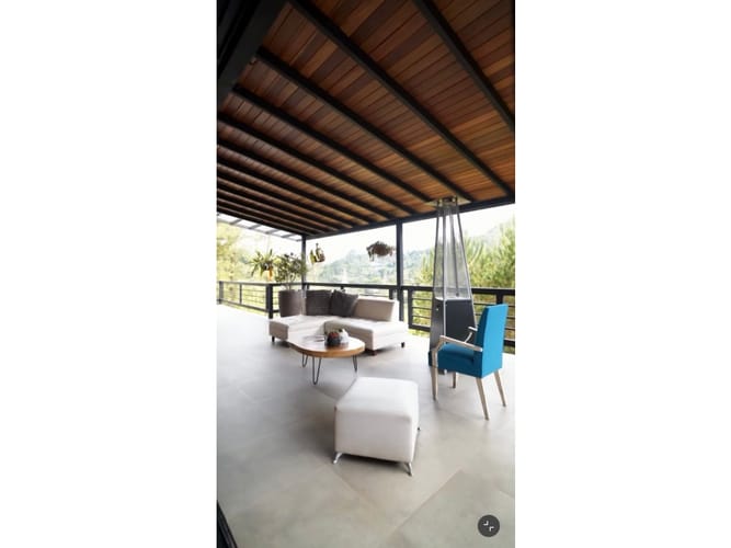 Casa de 3 alcobas en venta en La Candelaria, Medellín, 365 m² · foto 11 de 24